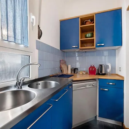 Comfy And Quiet, Great Location *