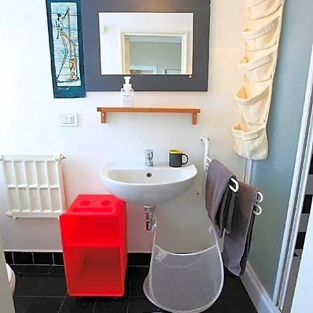 Comfy And Quiet, Great Location * ميلان