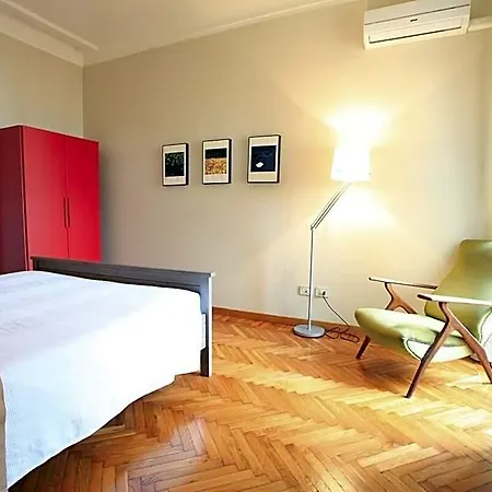 Comfy And Quiet, Great Location ميلان