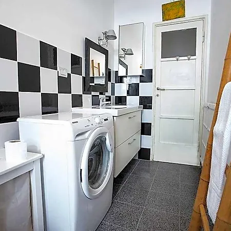 Comfy And Quiet, Great Location * ميلان